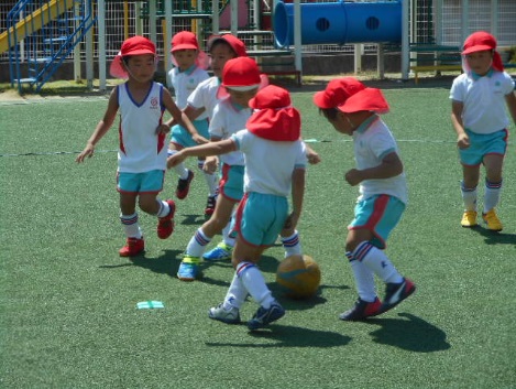 サッカー教室 鶴山台明徳幼稚園